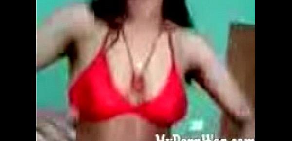  (MyPornWap.me) sexy-bangladeshi-babe-stripping-saree-petticoat-and-bra-to-reveal-tits-mms